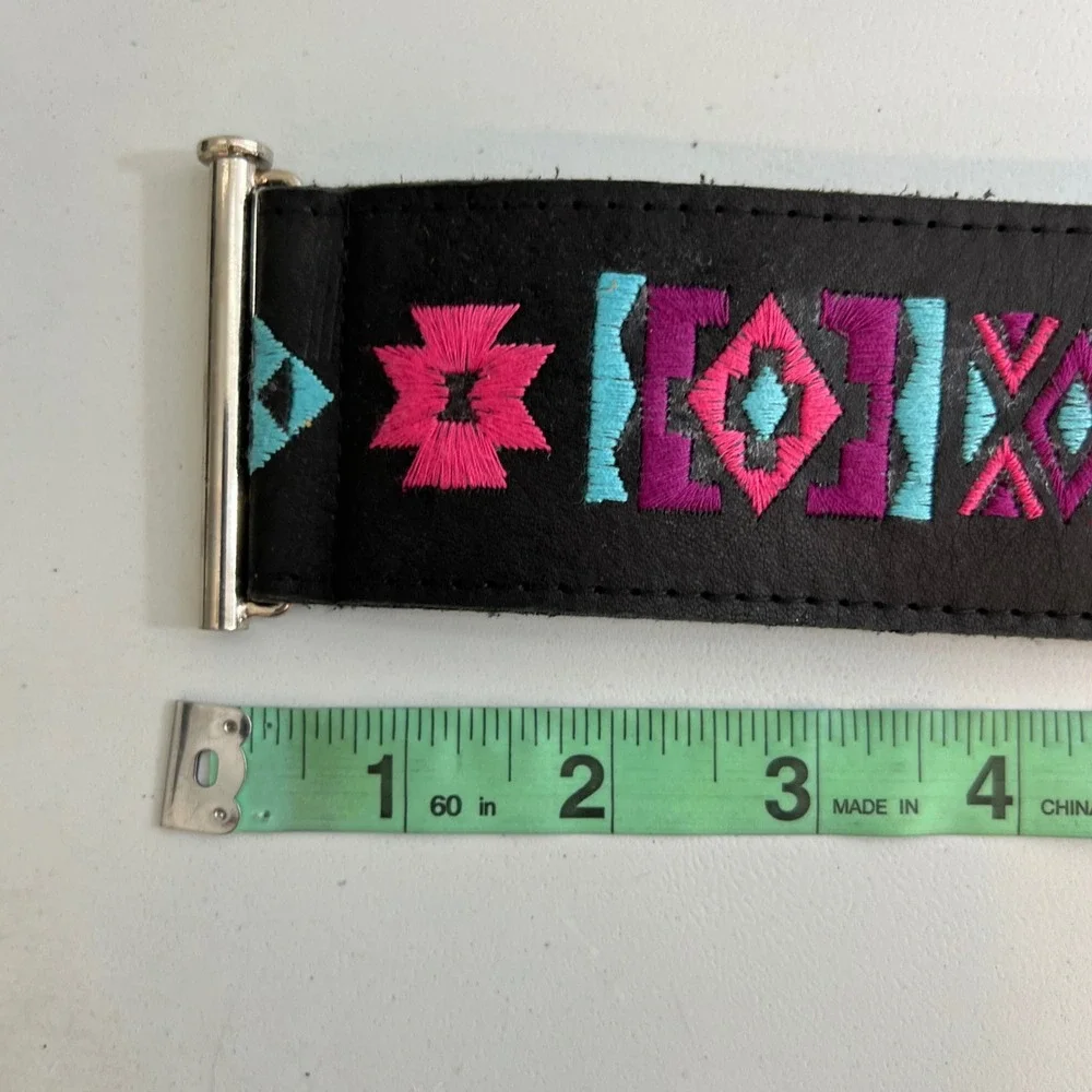 Womens Black Leather Embroidered Southwestern‎ Elastic Waist Belt M Festival USA